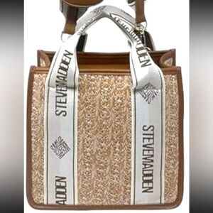 Euc Steve Madden Bwebber straw bag